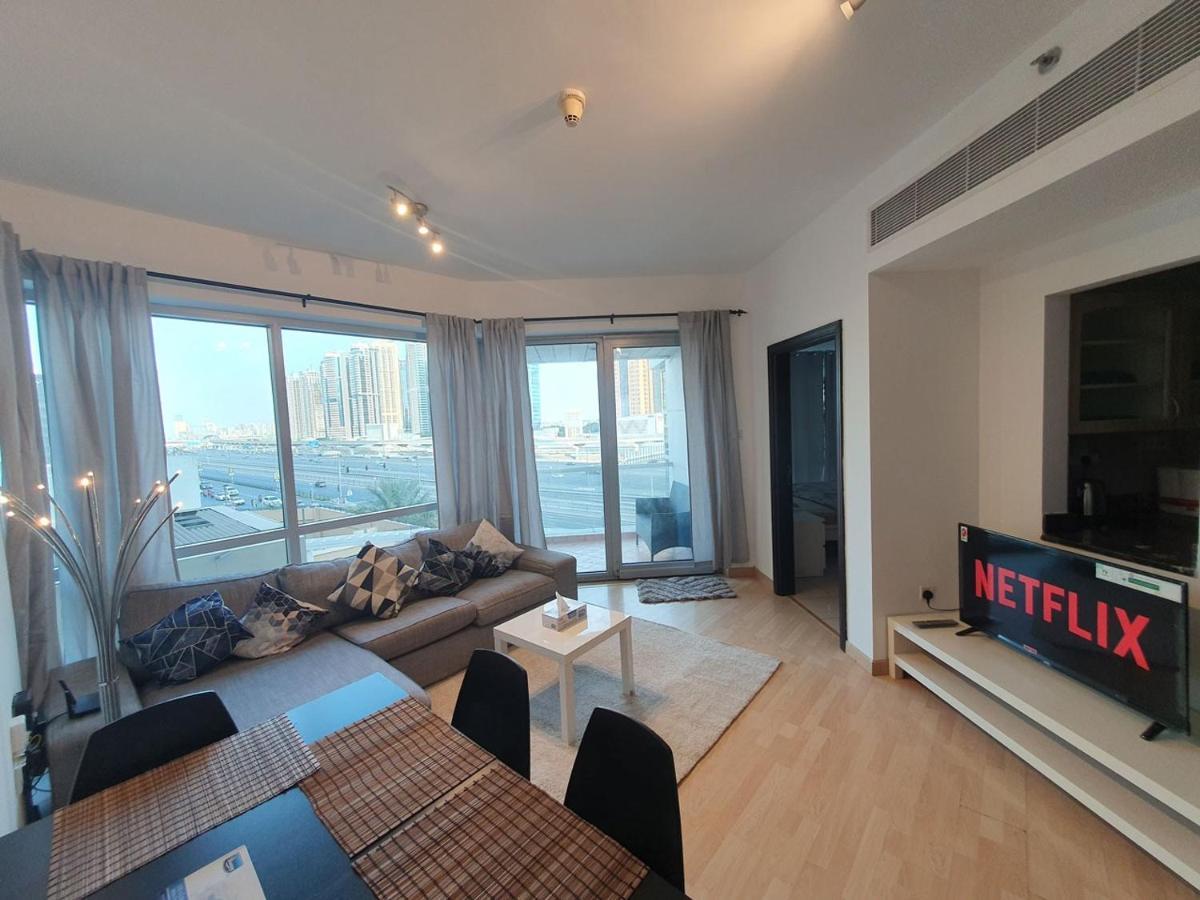 La Riviera Apartment Dubai Bagian luar foto