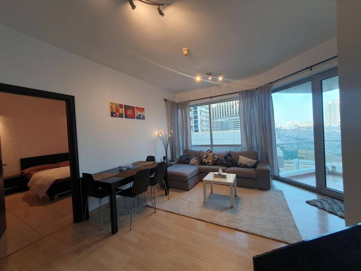 La Riviera Apartment Dubai Bagian luar foto