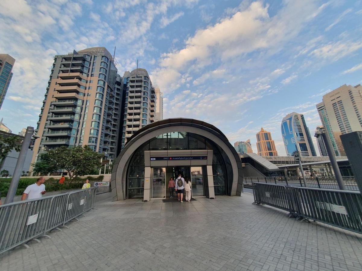 La Riviera Apartment Dubai Bagian luar foto