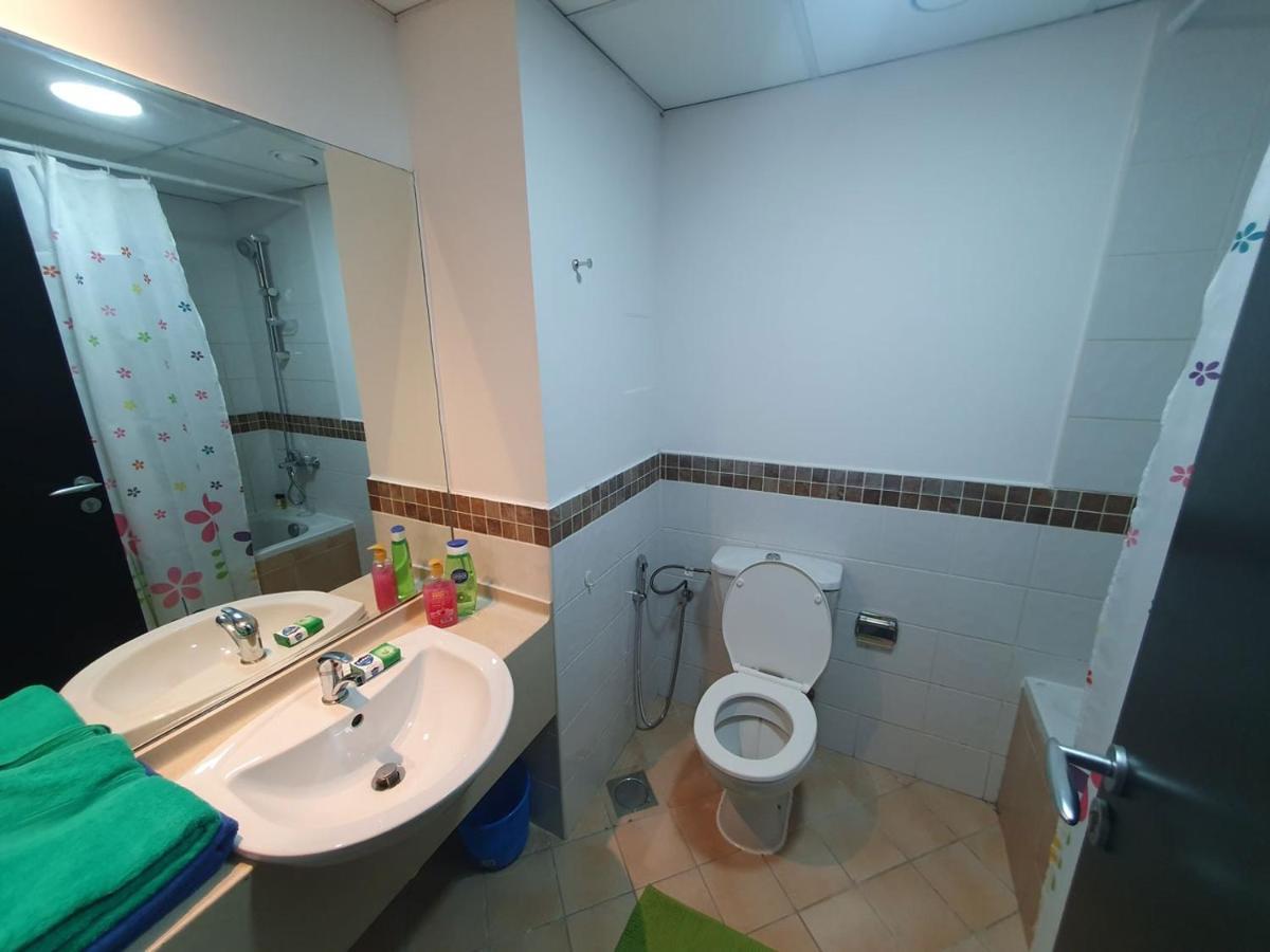 La Riviera Apartment Dubai Bagian luar foto